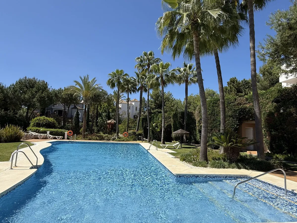 31f7d204-04e7-4a60-8fe3-fef8253c04e8