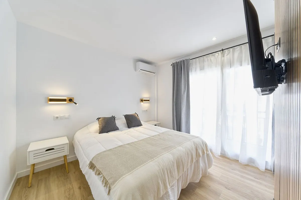 1d1e992c-6c90-4149-9fa0-a09ad411abd2