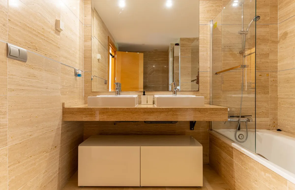 59d2f6b4-0e51-41a8-9044-8543472a04ce