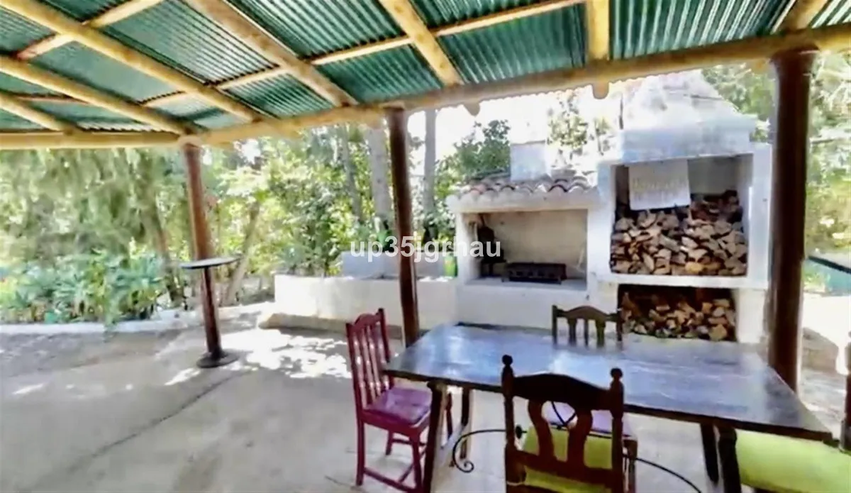 05403a68-5bd6-40fb-a5ae-f1d14490d538