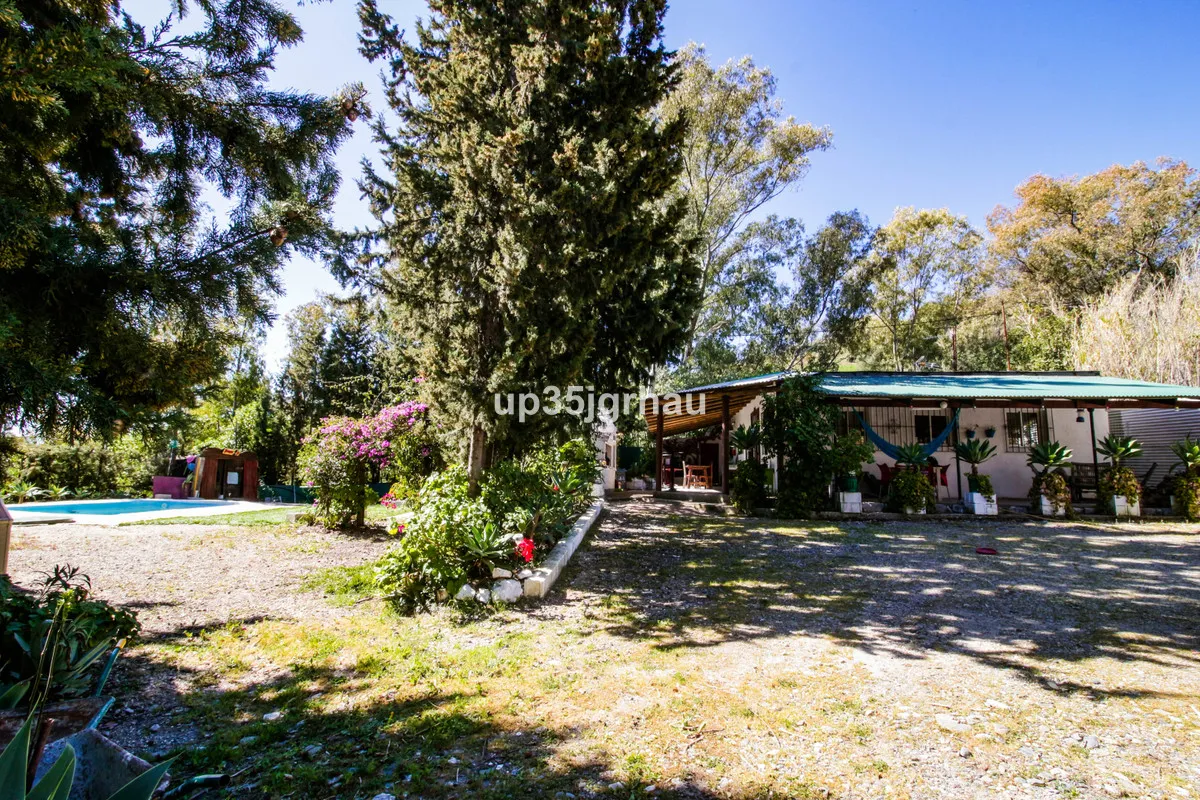 75ca3ba6-d5a6-4830-b138-764ecf065e7a