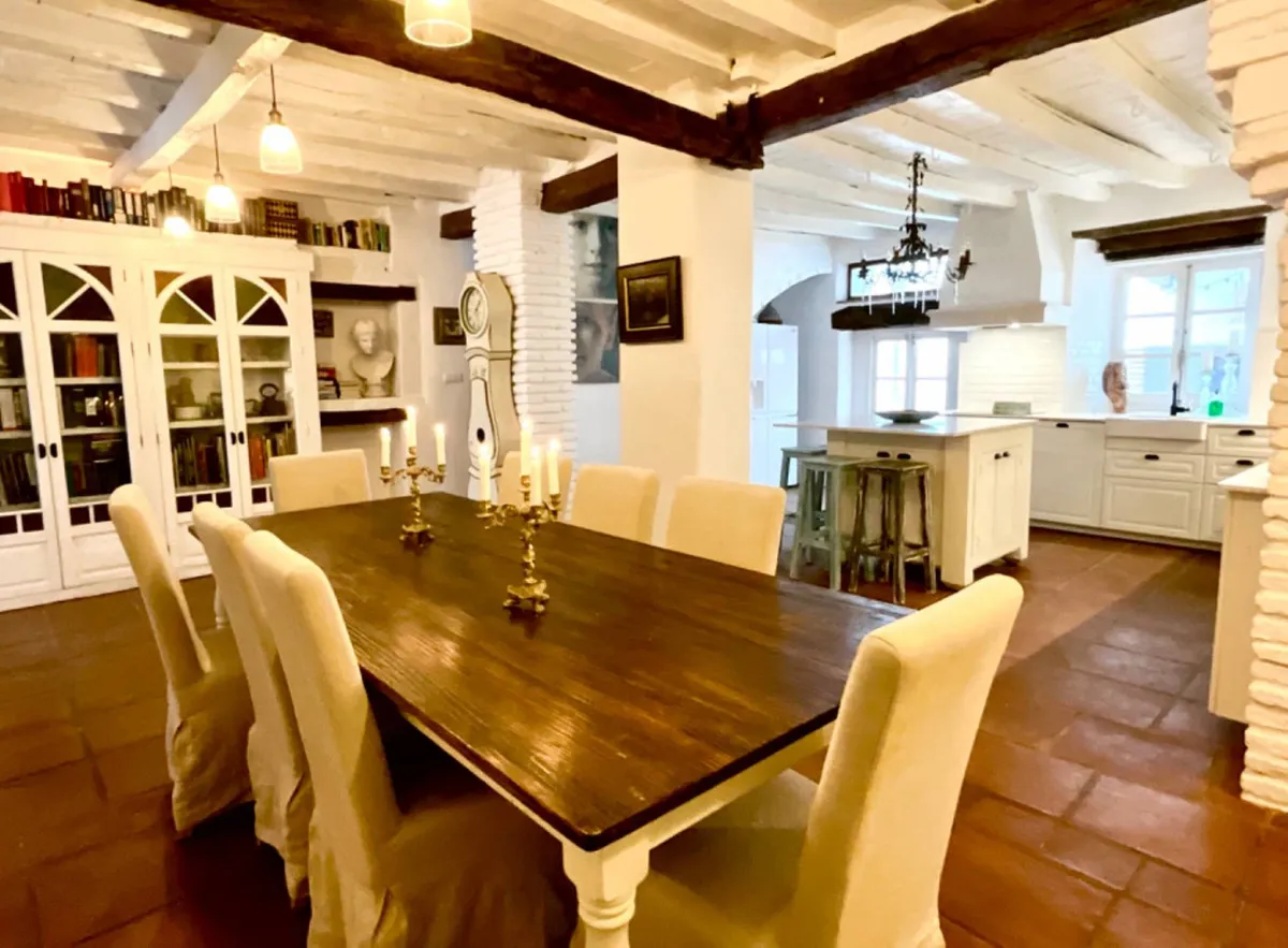 32051951-6043-4413-ae83-14b1e7645a49