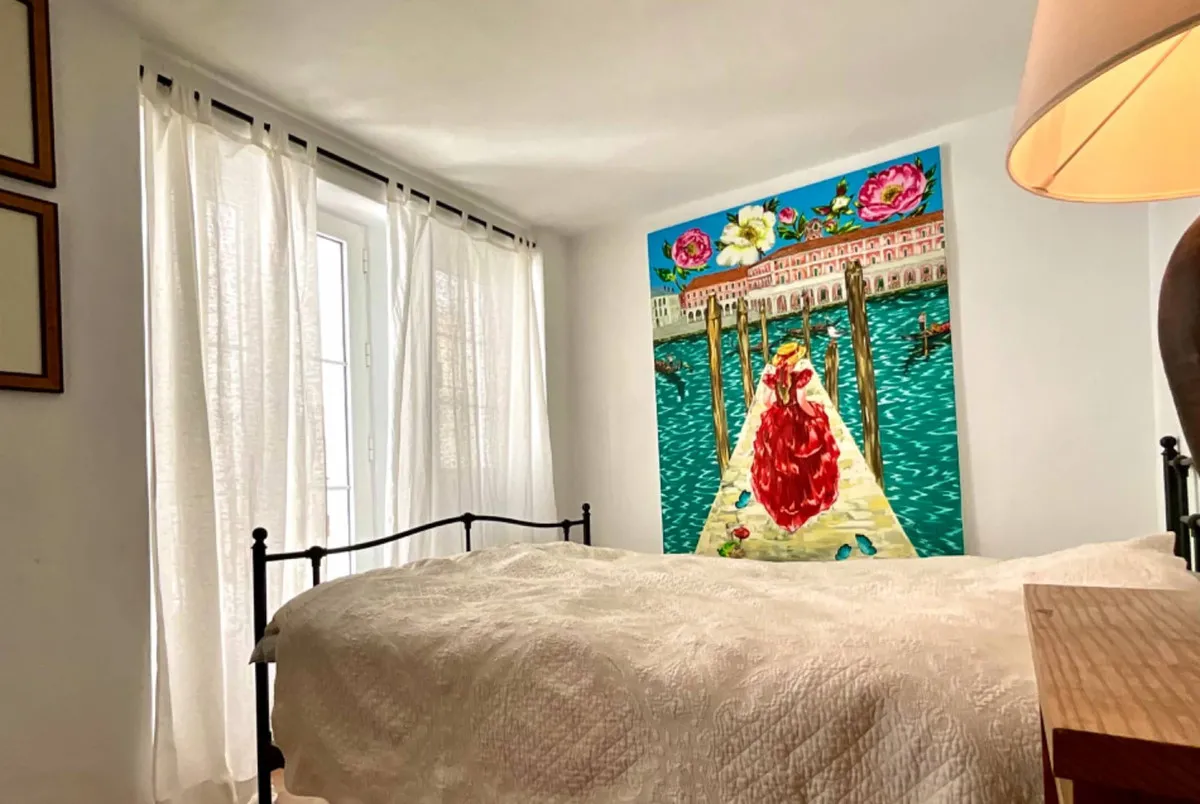 c3d84f2c-c28e-458e-af37-f756b37af19a