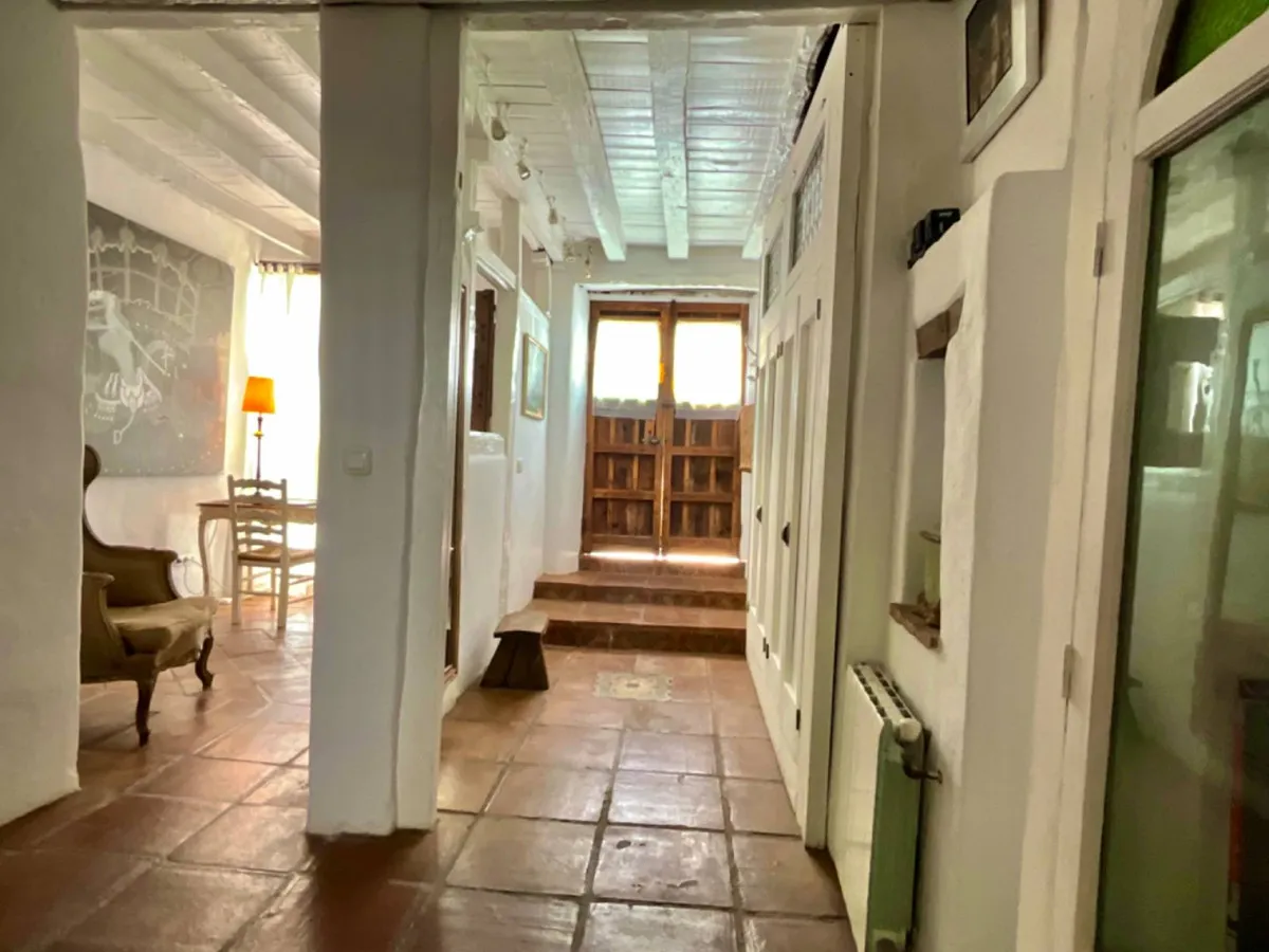 ec1acabe-c9ca-489a-8f1d-7609a7c8a027