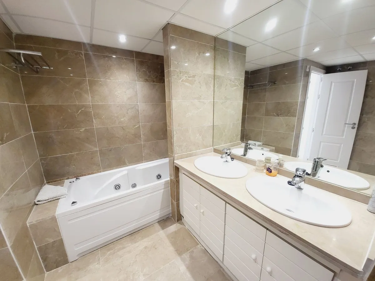 3b78735b-d61b-4439-8350-97b462335ac6