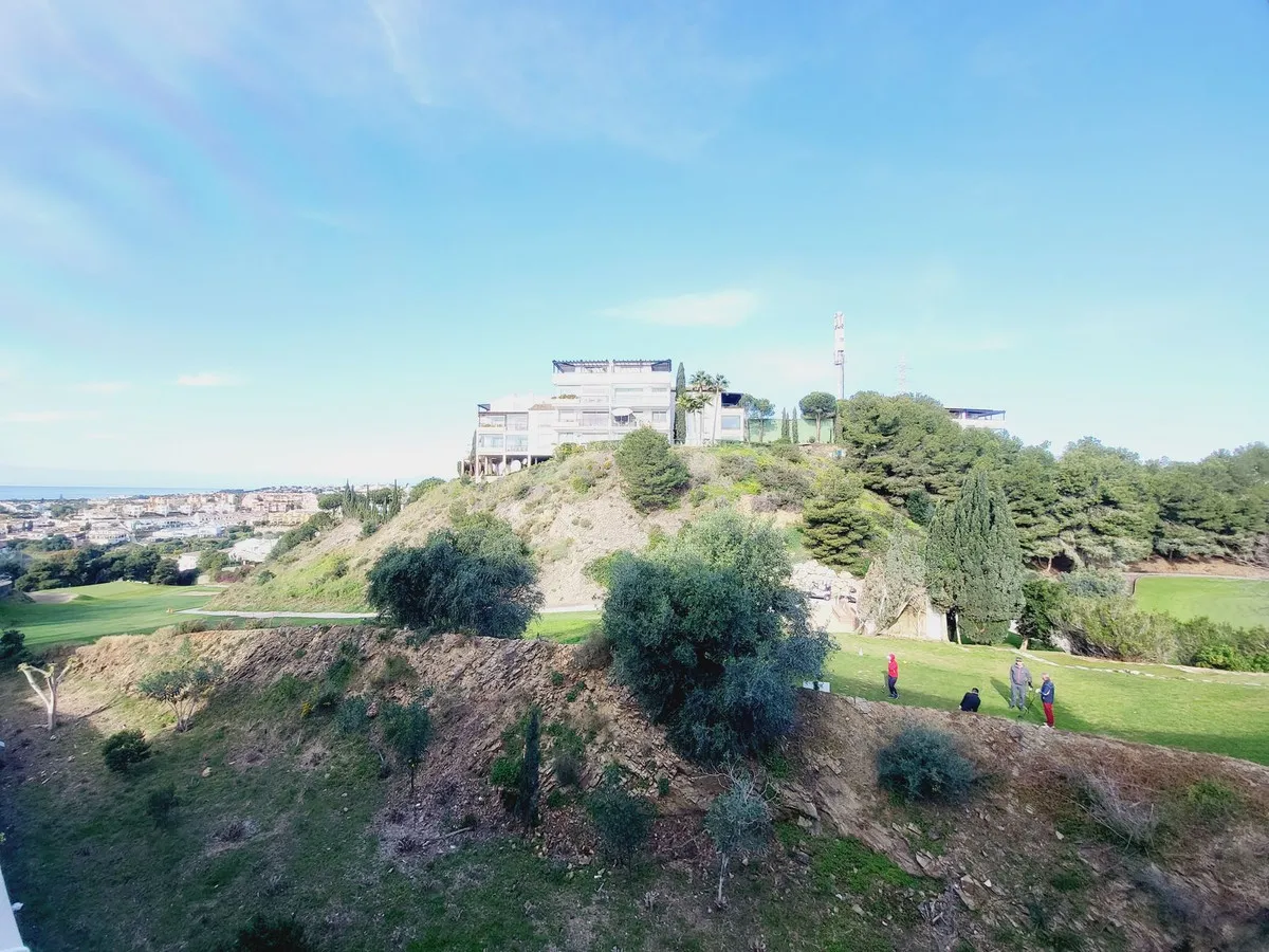 53e78749-290d-4a55-841d-d6d93cbb2f10