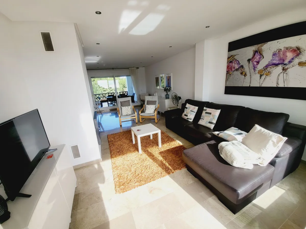 9493f843-61e9-4765-8548-6a261743b748