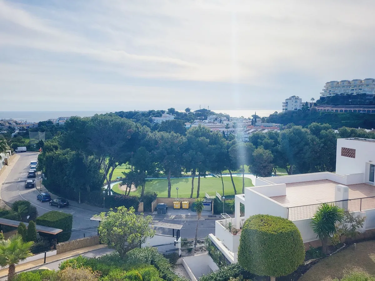 b71c7800-368a-4880-afba-3b7a65712f5c