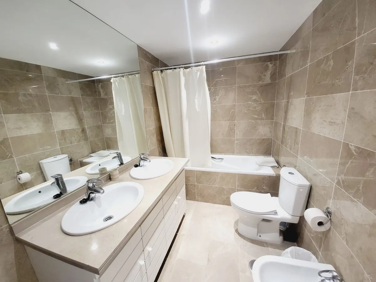 d75b8f20-65a7-4145-99fa-e0aedfad9160