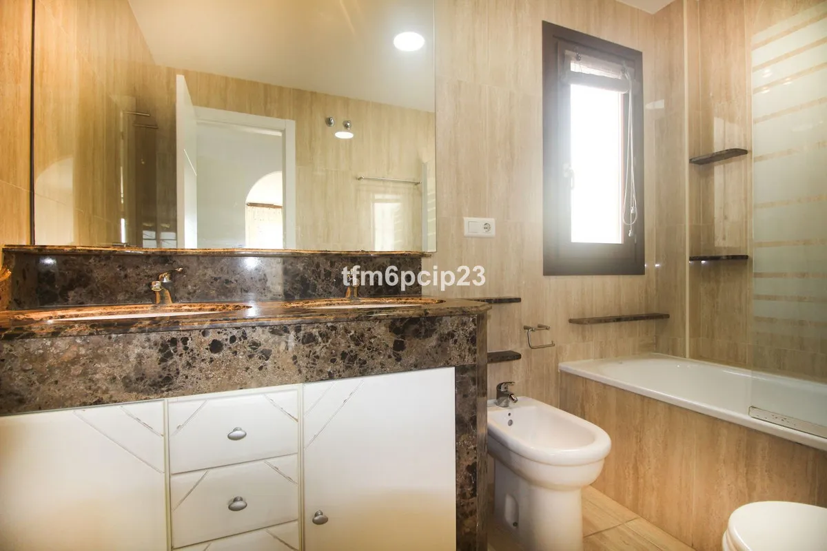 241734d3-d6e2-438d-b2f0-9047cf270d51