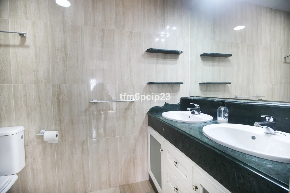 2a0fa095-323e-424b-983c-1522d72f7cc9