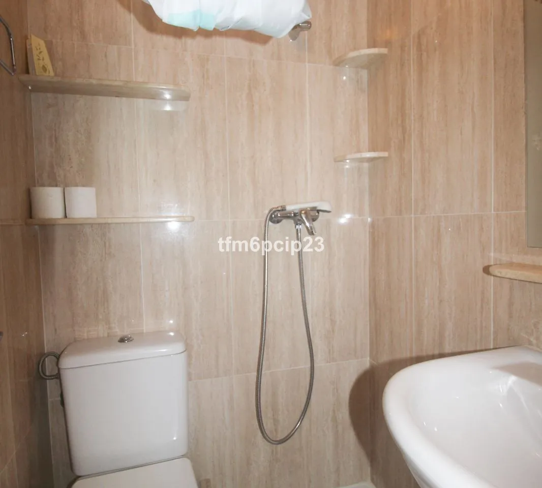 d6018212-70b5-4548-af9a-b80f565fd7db