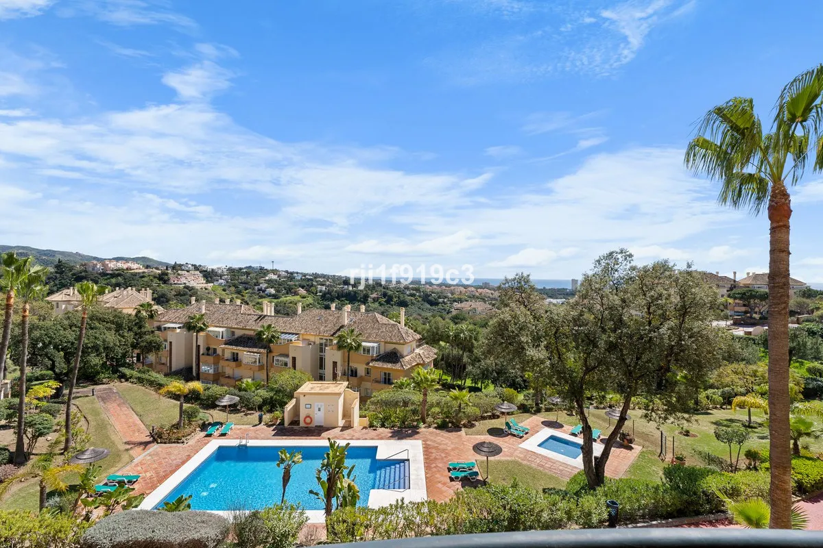 0b640d5c-7a73-4b1f-a2e7-748be50bbbef