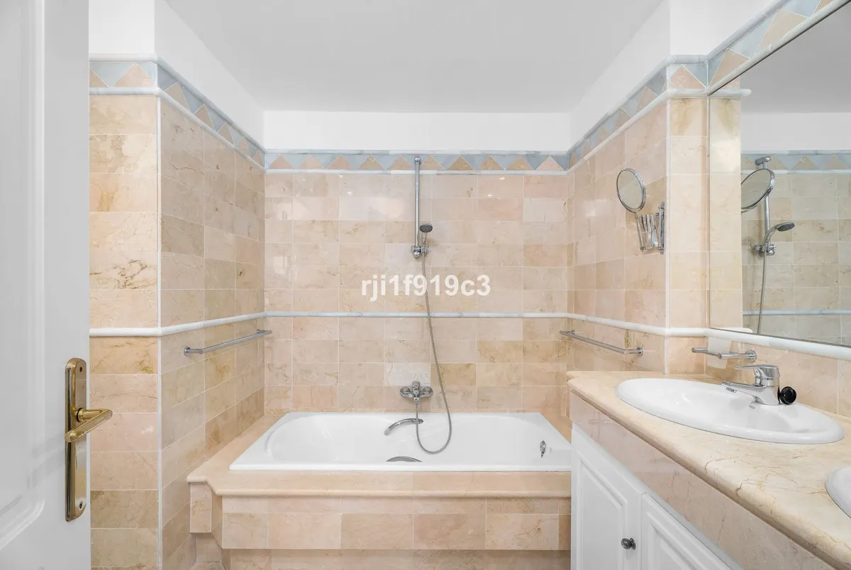 47492888-db14-41bb-82c2-7686a3933f99