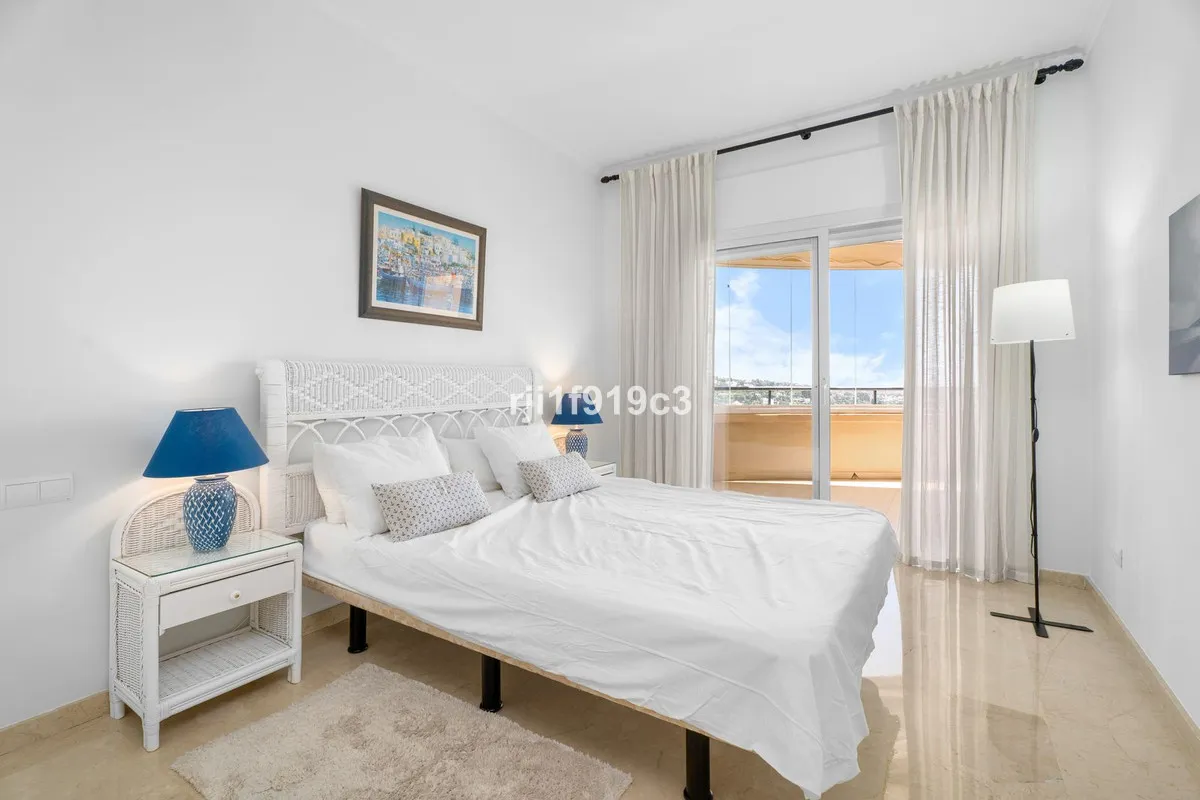 57fee2e8-1c79-469f-8f61-e799ab569c0e