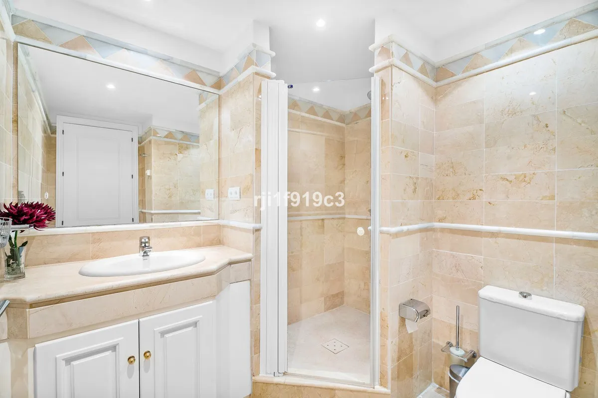 6cadd731-faf1-4874-a056-5244e5755539