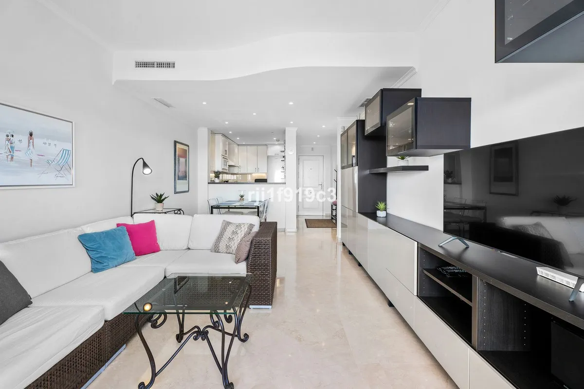 a5a8312e-e370-436b-98f1-7797ae8d214b