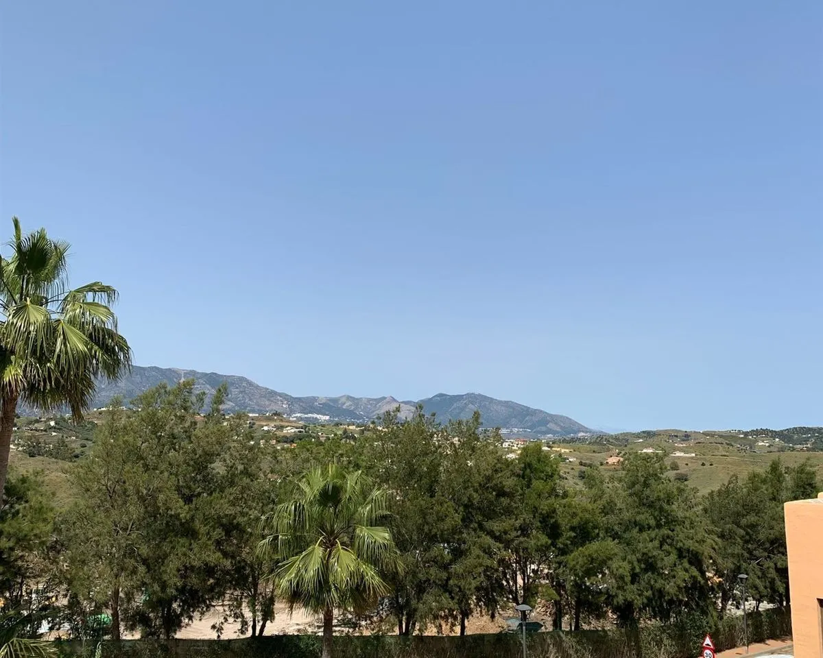 a056b5f6-f1aa-464f-a5ce-e53294eebfd4