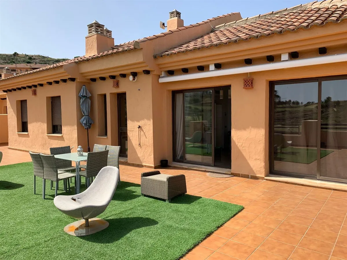 dc687187-f630-4d73-b744-01ee3cd16e92