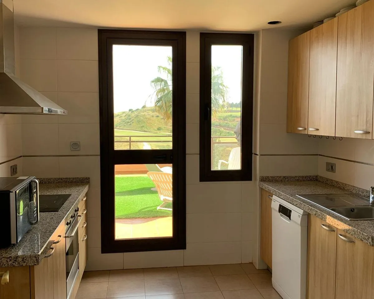 e9b2943e-80f5-4584-bcc0-851b8d1791dc