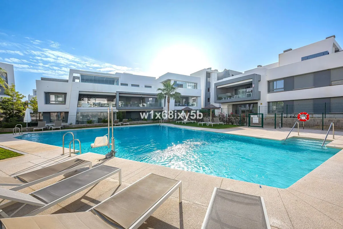 15b758e2-ab92-4bb6-8561-7a32fafbea6e