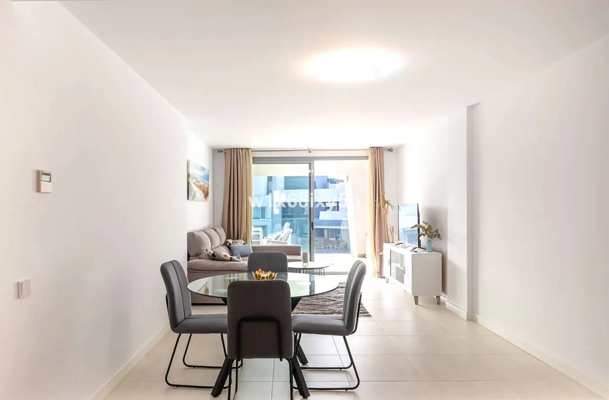 294aa383-23d0-413c-92db-e3ea25f08ca4