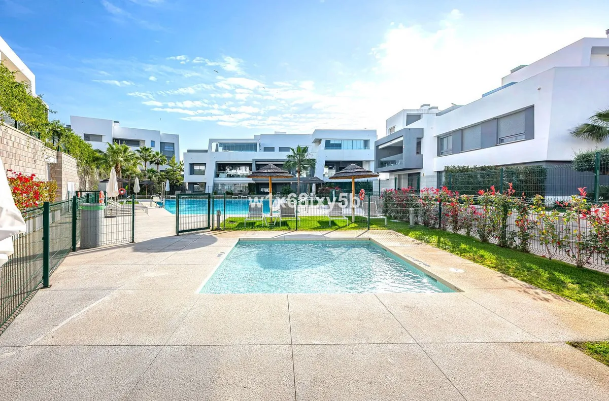 d6458b55-7520-4cd7-bff2-b98d47d3a445