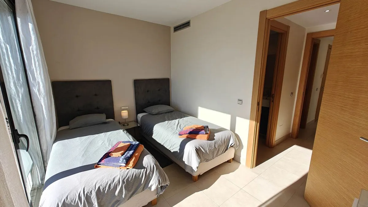 b578423c-3f35-4ac4-884a-2ad37d00661c