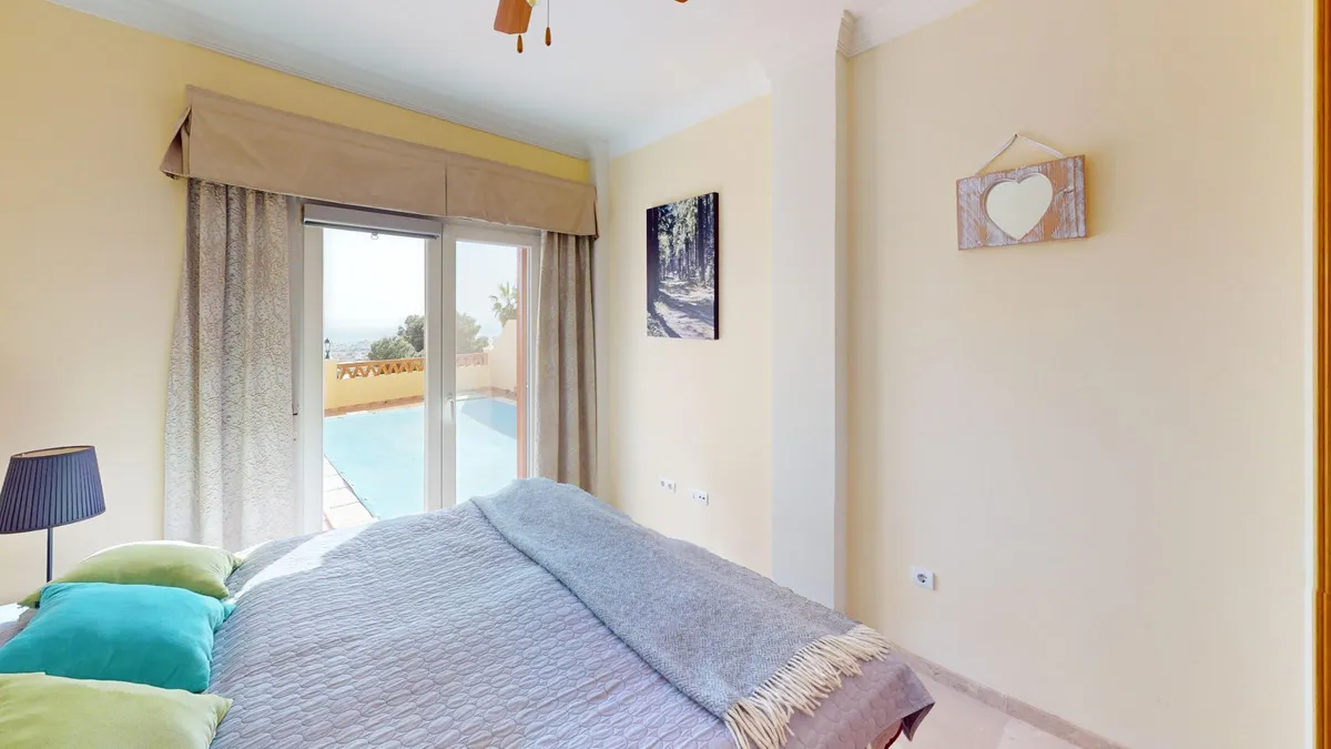 4e4f0d95-815b-4a31-8125-e5e1b91ef6a6