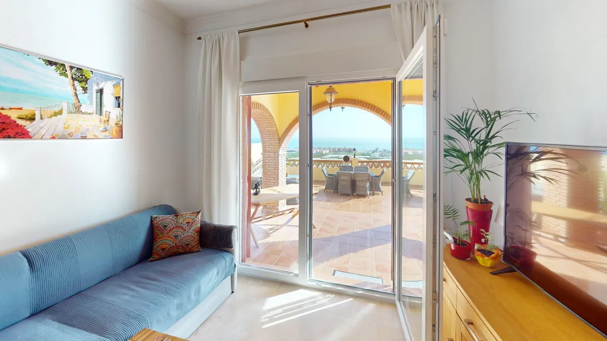 7ca30014-a214-4ebe-816b-574b8d3873ca