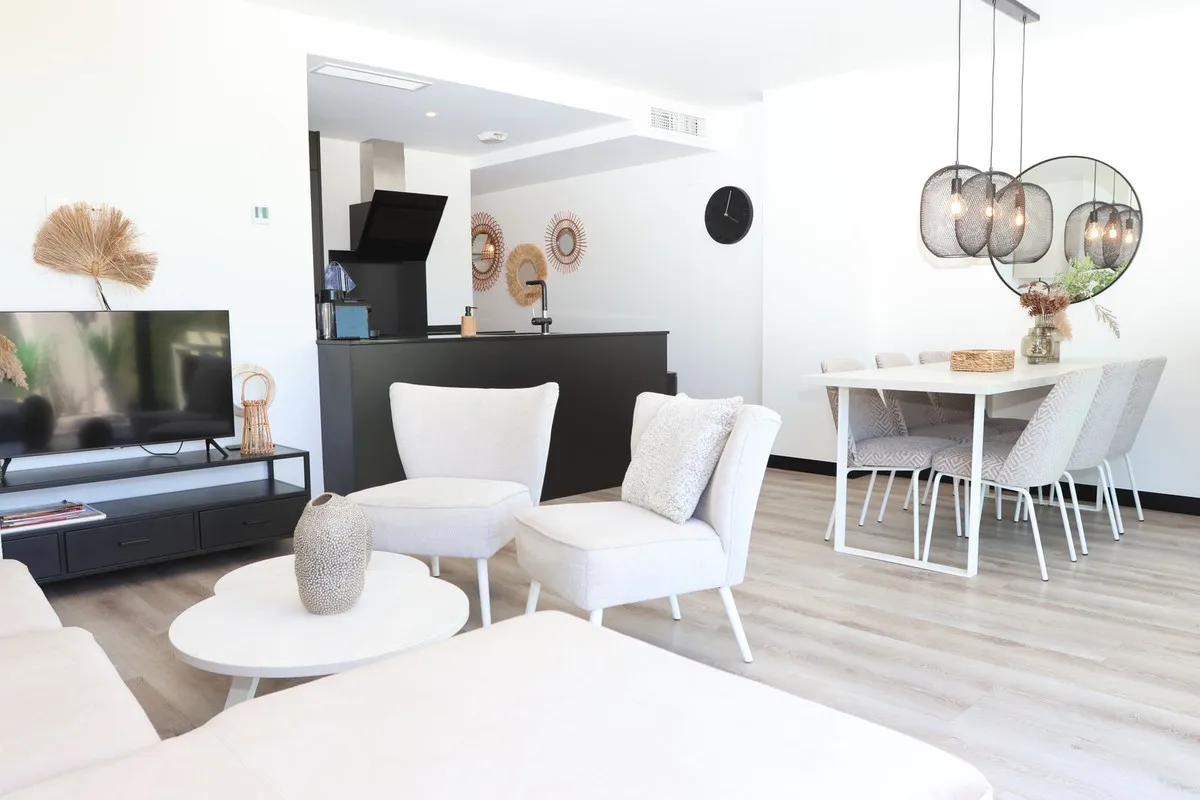 8e3bd1e3-f676-4ad1-b6af-020f5932d38b