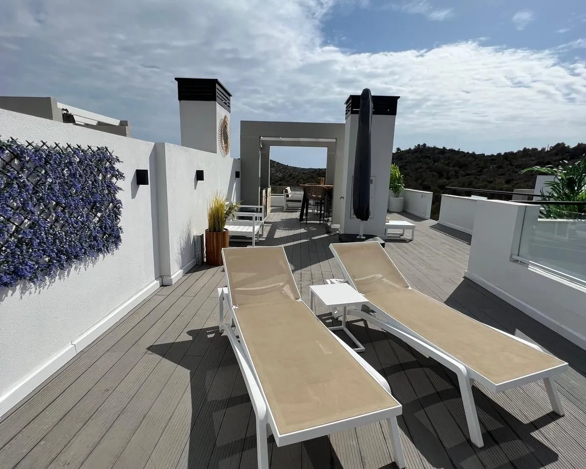 9896f195-f874-46ec-8b3b-f8779676d341