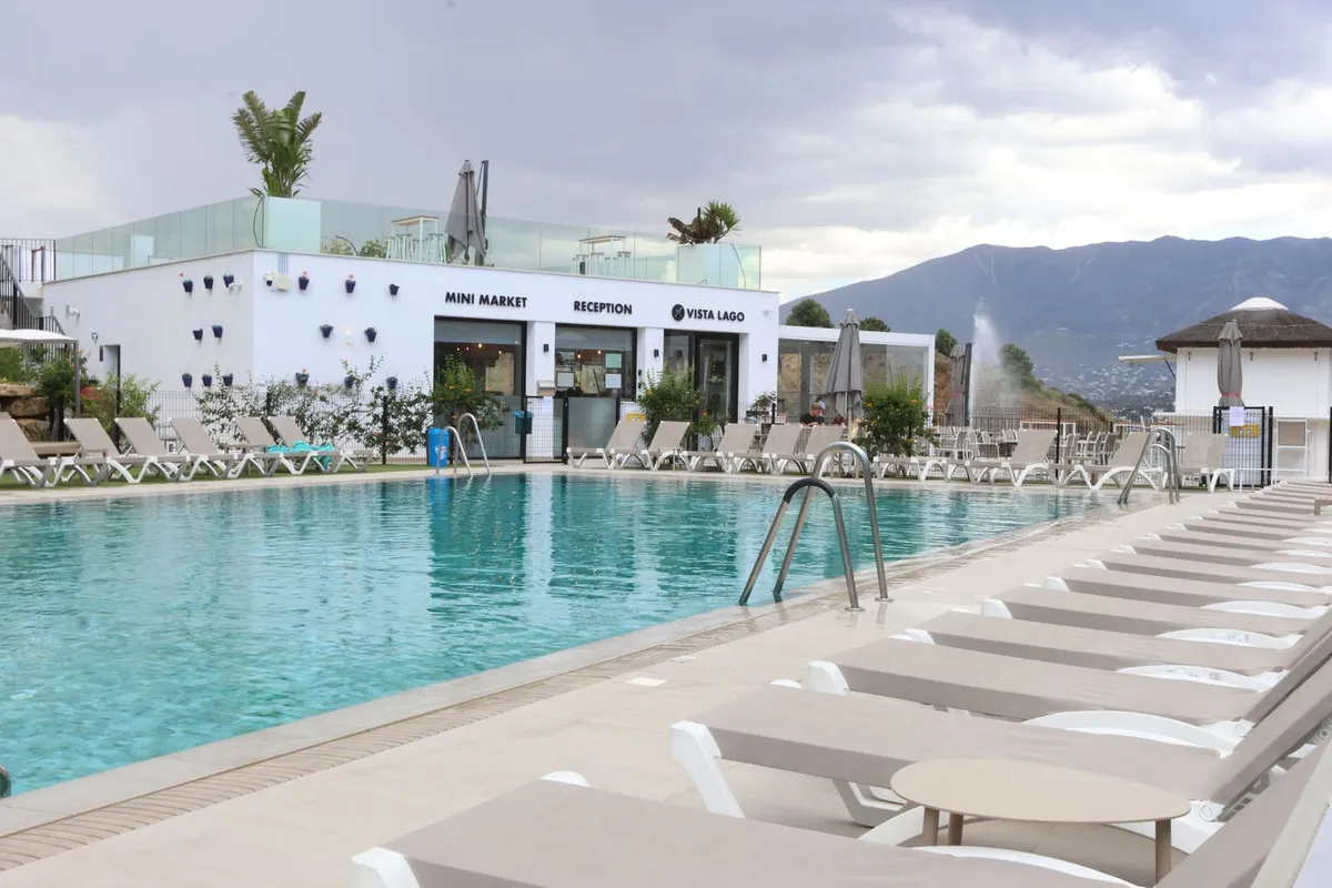 9a316da9-fdd4-42b1-90ca-98232d80634c