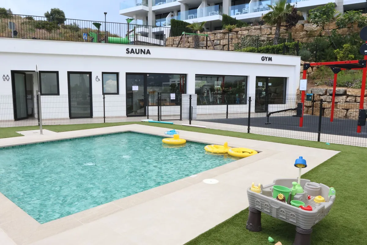 bdd52900-fdfa-4d1c-9d07-9cf7e9ca6f78