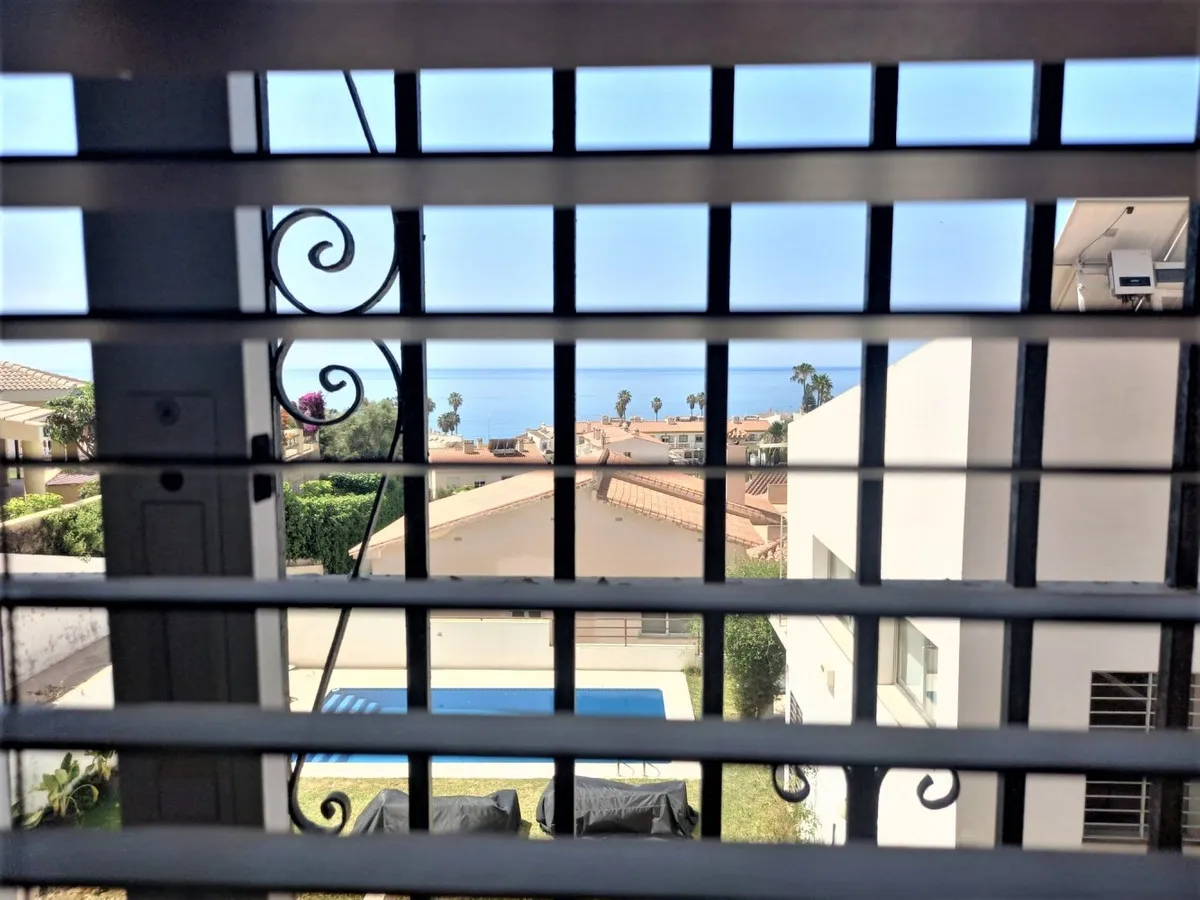 5e13683c-e394-4145-8dcc-98ddb6a8c44c