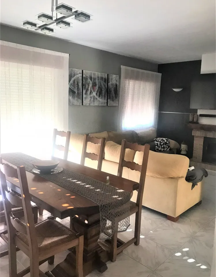 893032fb-21d0-4cbf-a2a8-2bd37db388d5