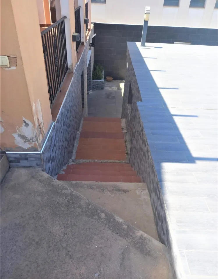 90eeb380-e8a3-441f-9fd0-063e34edb2e3