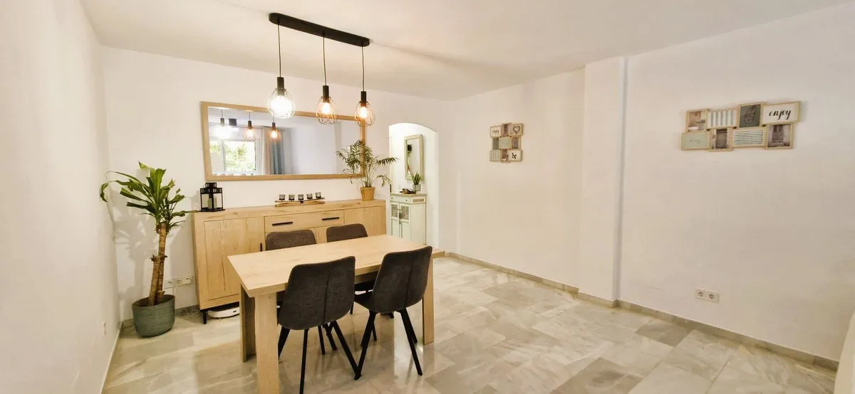 0f0a0e7e-6f4b-4fdd-8d43-9af2302113d6