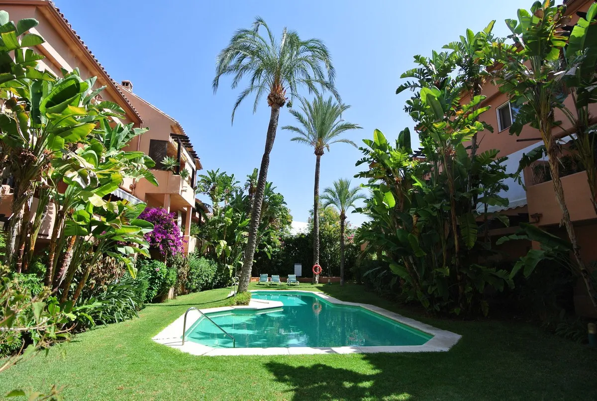 3b1faad3-1046-4478-9857-6e0cab3e672c