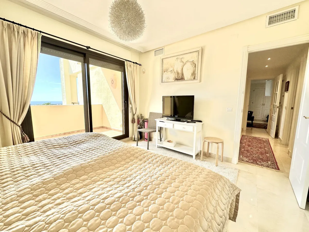 4ade93a3-f207-46d3-98bb-68ca429e9922