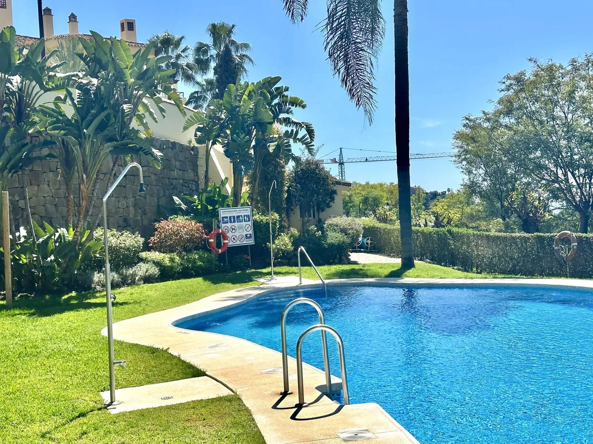 b76031f8-7a2d-497f-a940-8cb9e965bb63