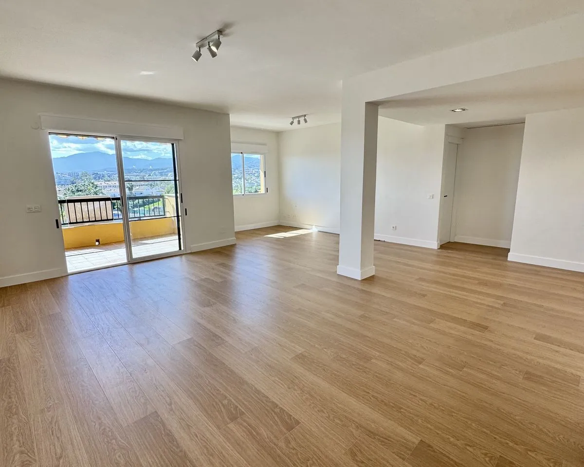 4c1f5b83-4aa8-4edd-b7ed-ce1aab5880b8