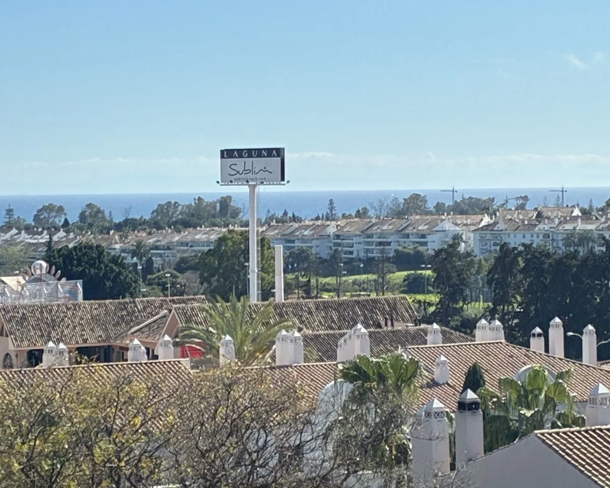 79067096-1e2a-4e27-8913-962896dedc59