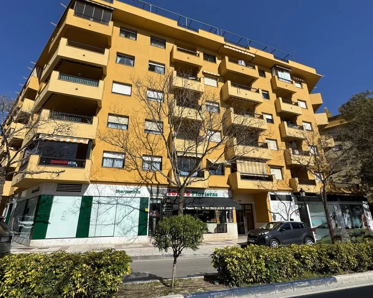 f0198313-bf4f-48e6-8628-0430aadd8ce1