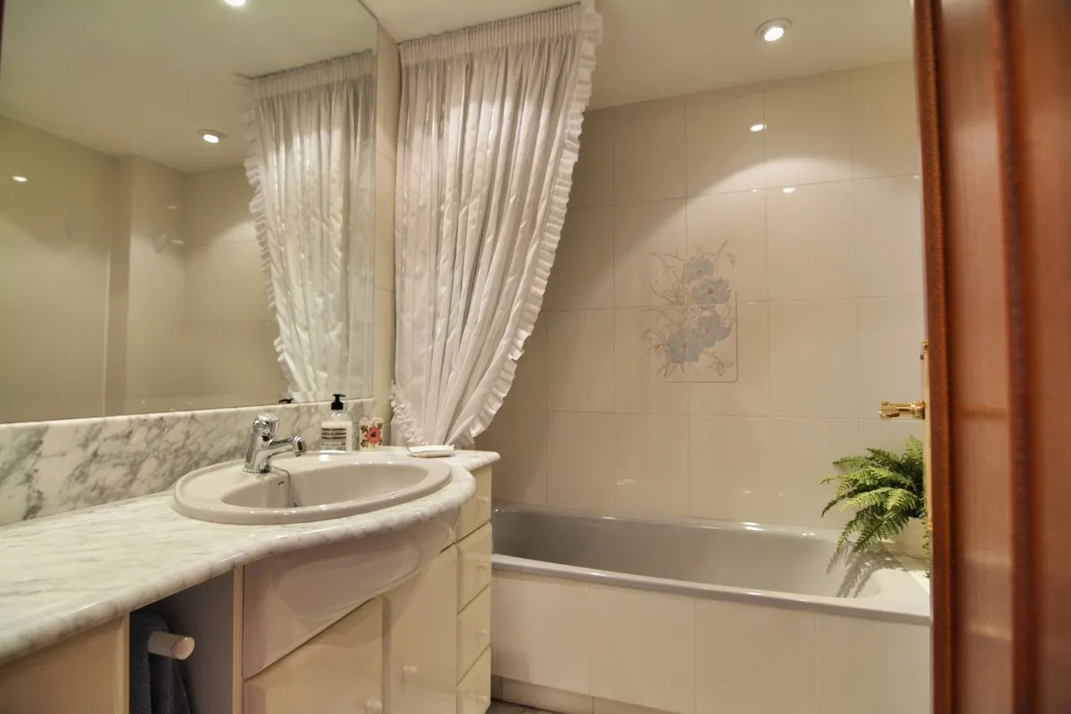 aaf03120-7dae-46f2-b5d0-2626da580abf