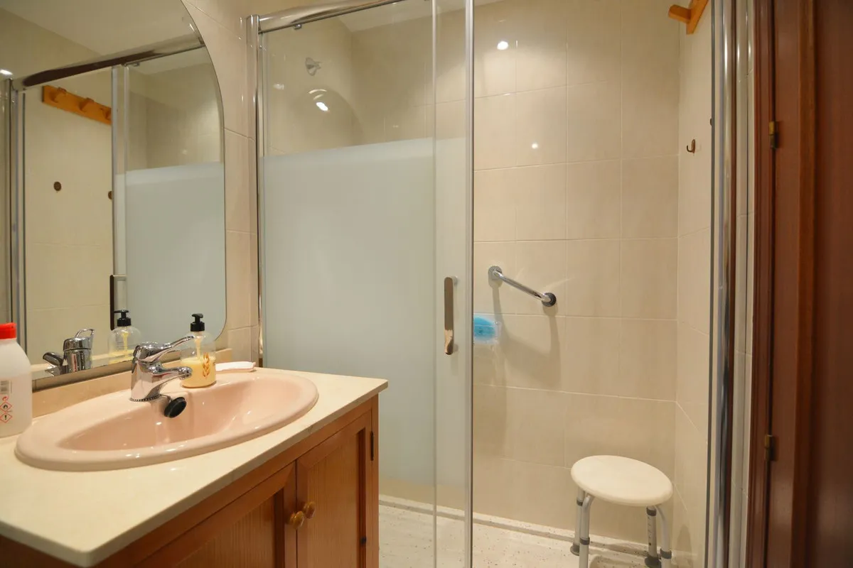 b0fa057b-58fb-4016-91d8-acc235dd5eab