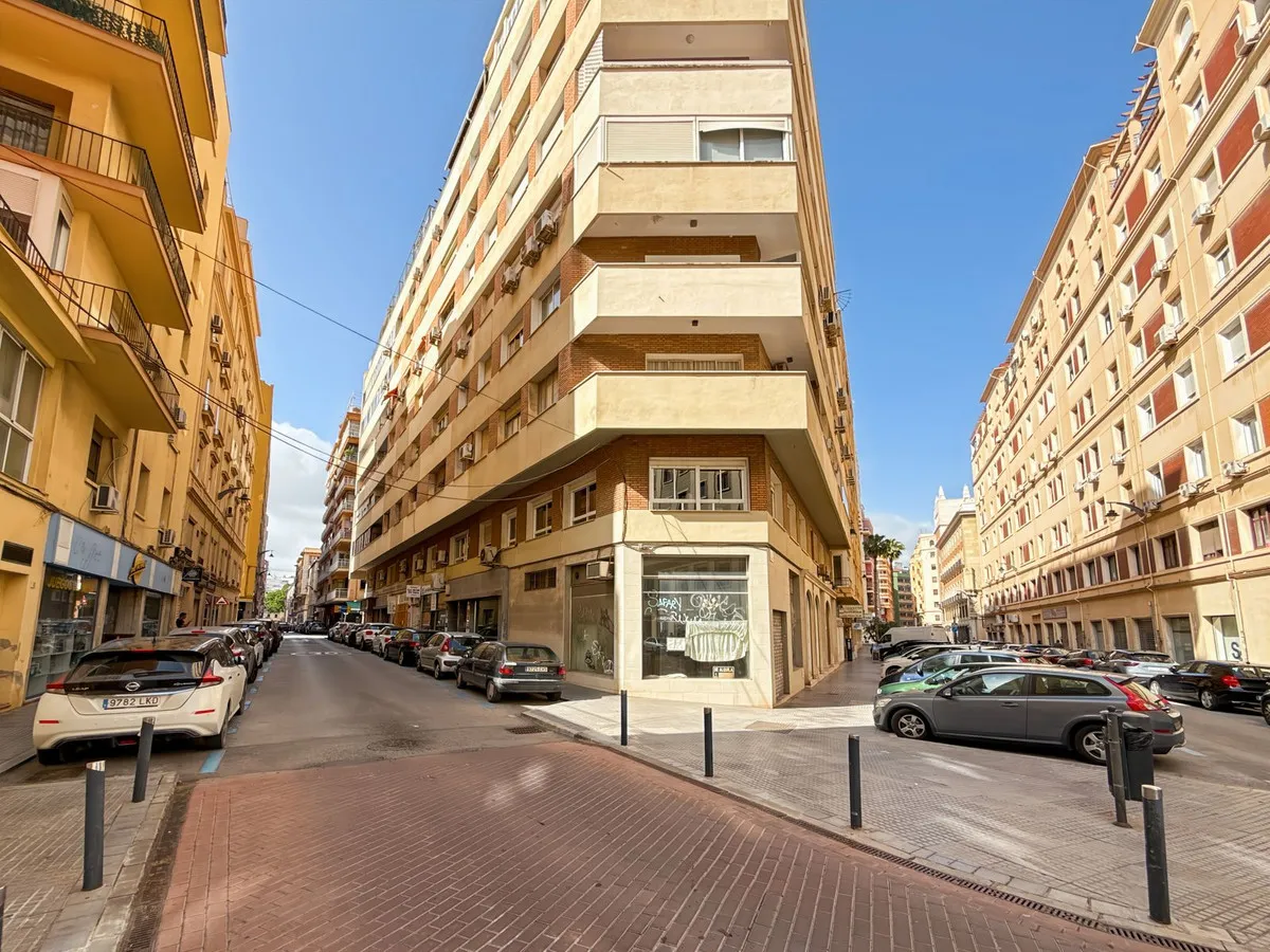 04aa1463-1f3b-473b-878d-ee2934193ae2