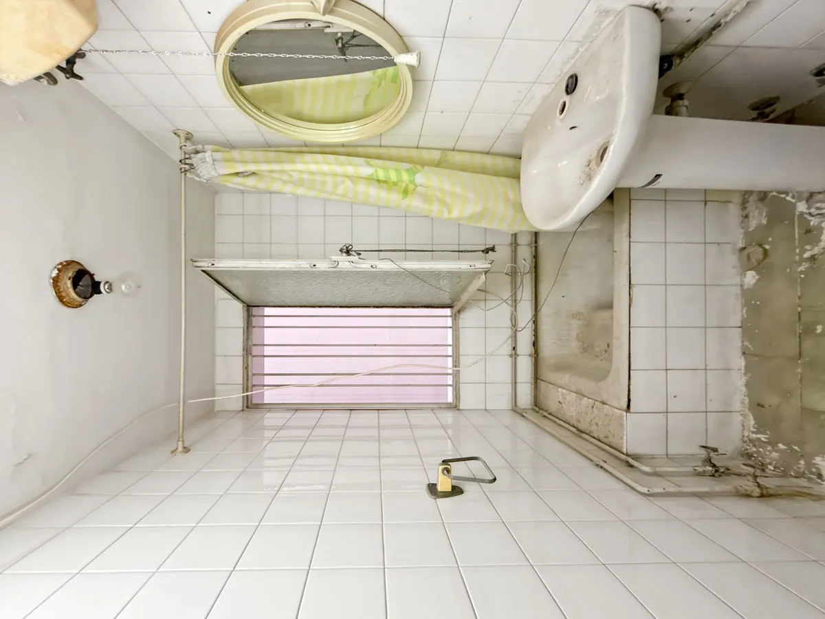 80230e61-381b-48b1-8d50-365675306fb4