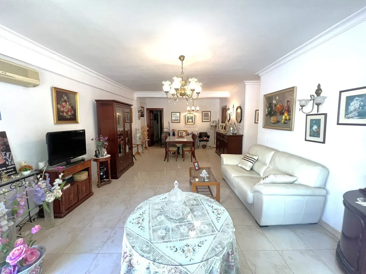 ffe577e7-d3de-40e8-82cb-3c715bf17c20