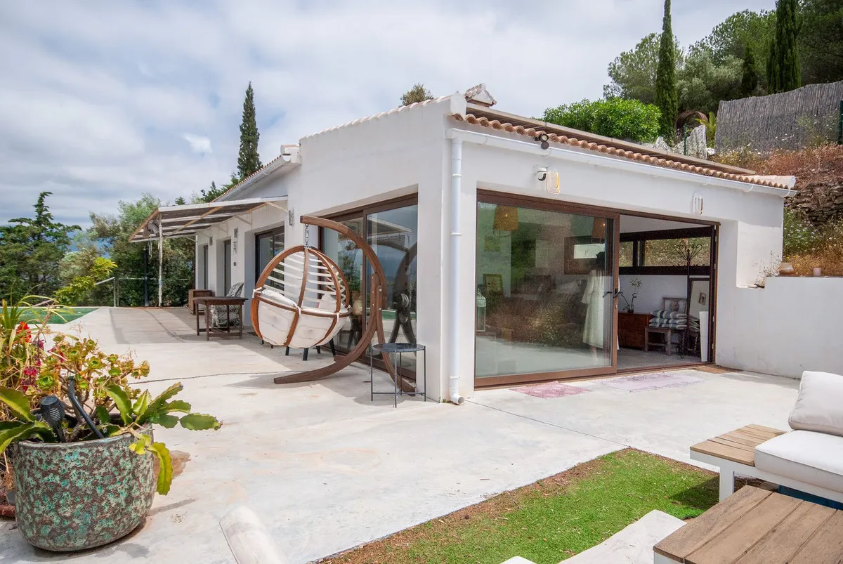 579fbaa2-9cdf-4ad7-b0ef-aa96e04be6e1